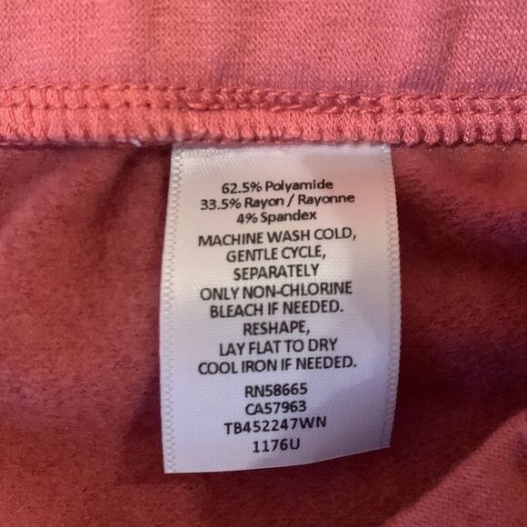 NWT Treasure & Bond Raw Hem Shorts. PINK MAUVE. 1X=18W - Picture 4 of 8